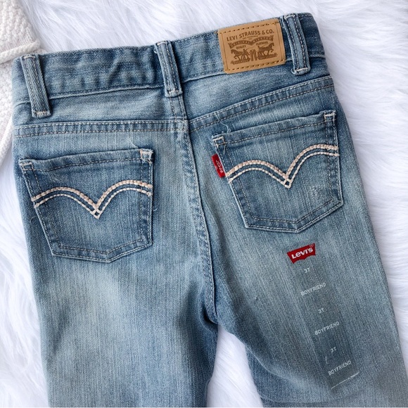 Bundle Girls 2T Levi’s Jeans + Hap Sweater - Picture 5 of 6